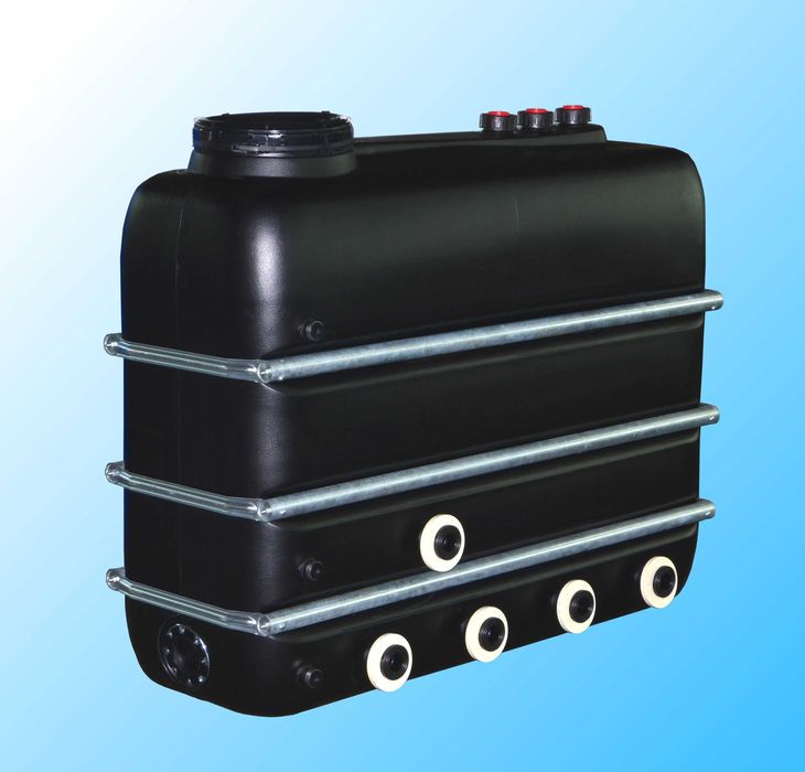 Zbiornik 4000 l na wodę pitną, glikol, AdBlue, betonit,fabr. nowy