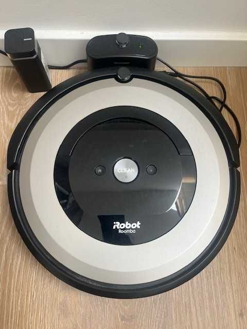 Vendo Aspirador Robô IROBOT Roomba e6
