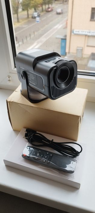 Новий Проектор HY 320