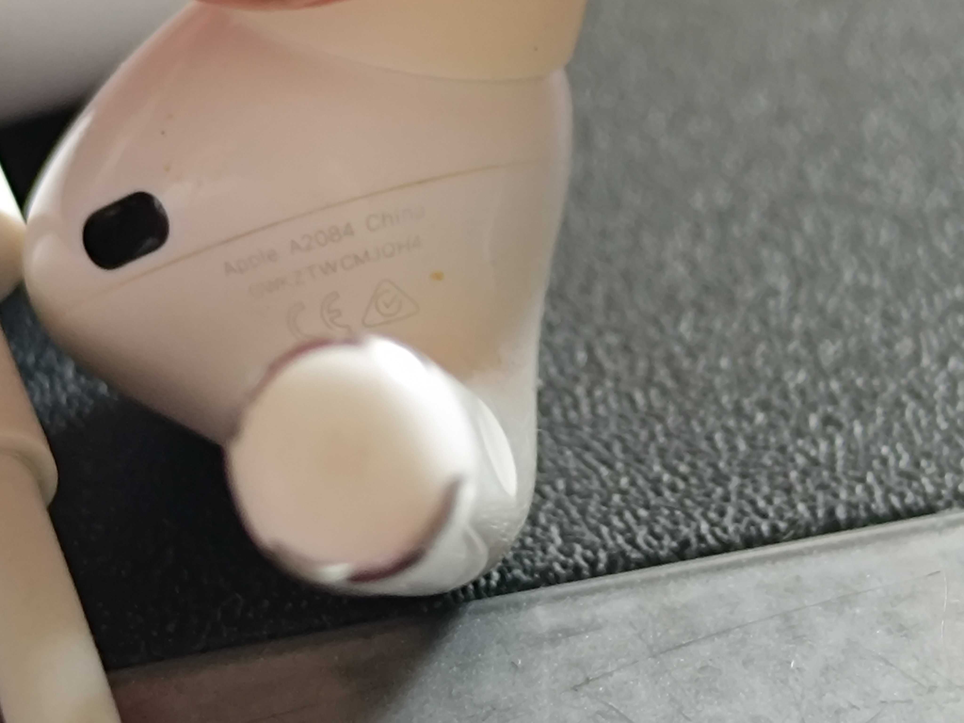 кейс Apple AirPods Pro 1 MagSafe Charging Case + левый наушник