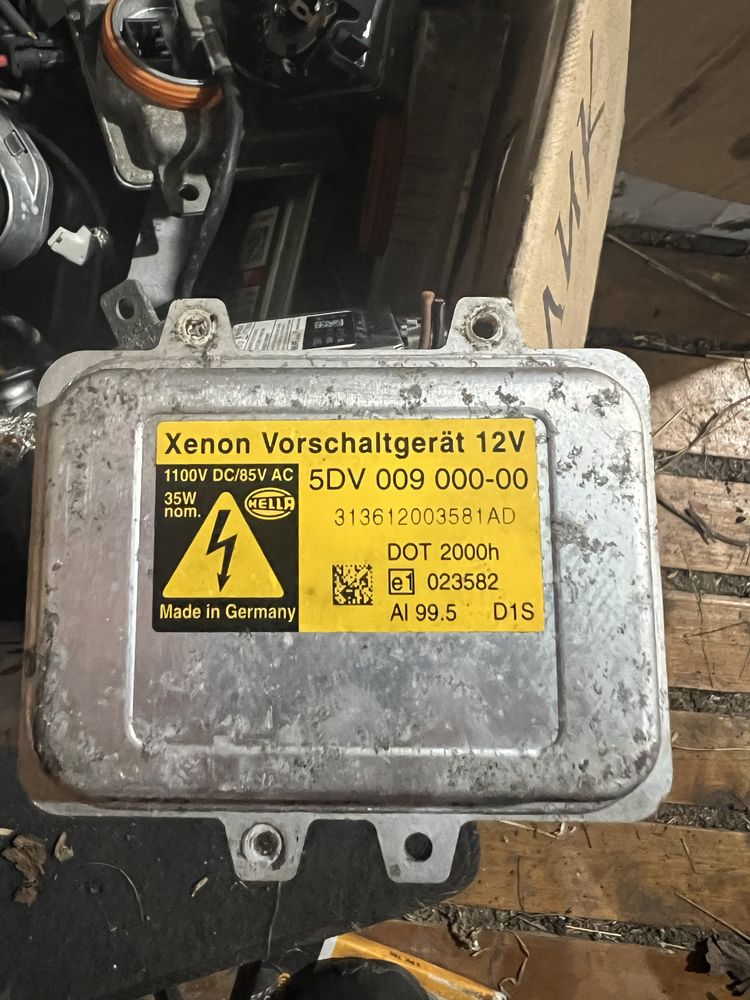 Блок ксенону  5DV 009 000-00 5DV 008 290 00