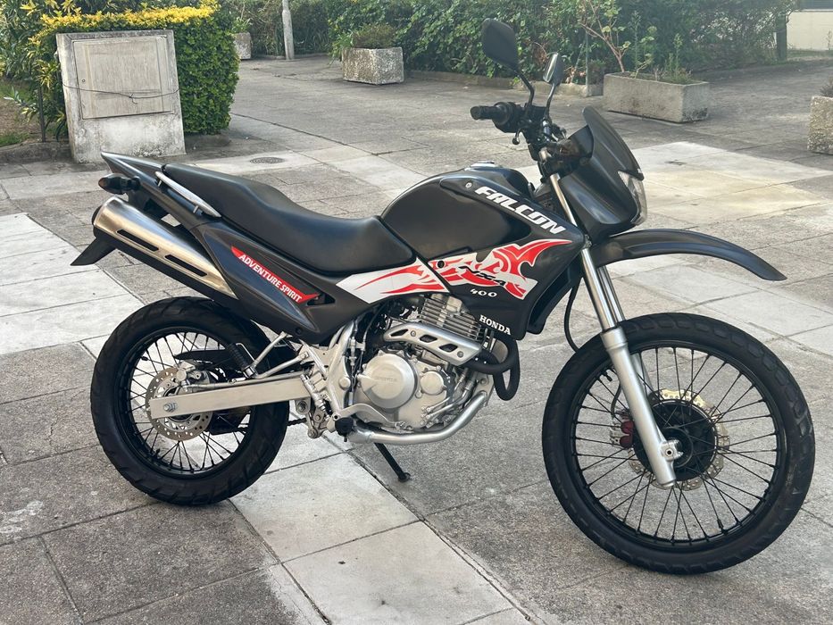 Serviço de pintura e personalizaçao de motas scooters e motociclos