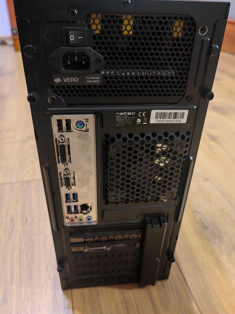 Komputer / R5 1600x / RX 480 / Windows 11 / Word, Excel, PowerPoint