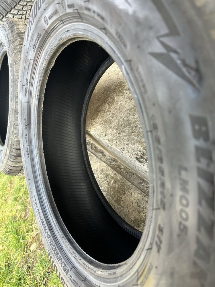 Продам зимову резину BRIDGESTONE 195*65*r15