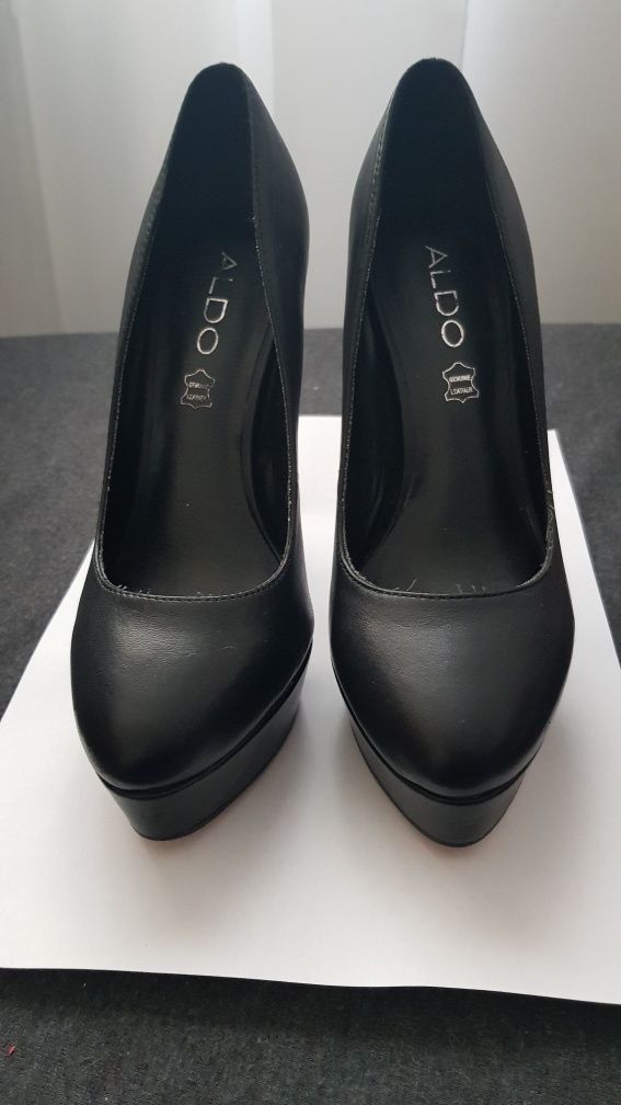 Sapatos Aldo Salto alto N°35