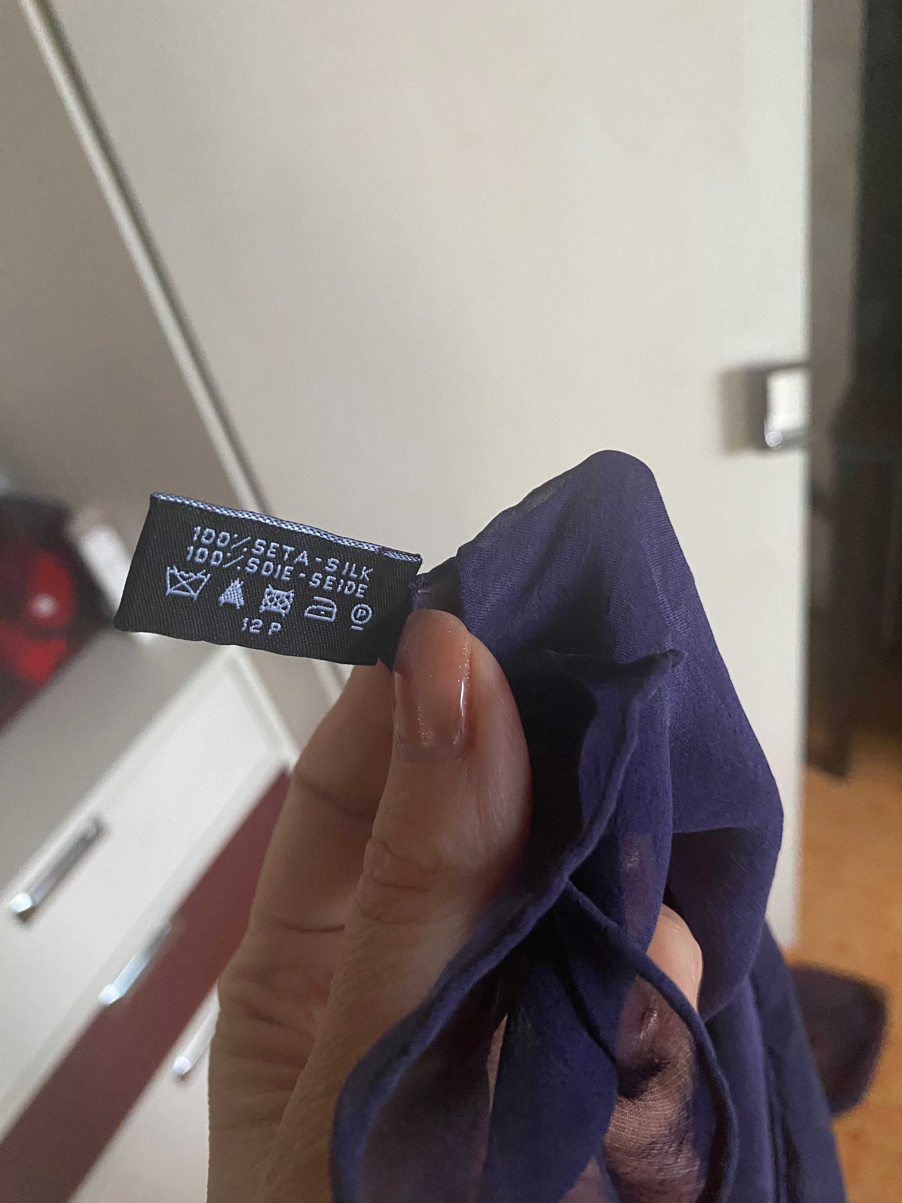 Продам оригінал шарф, платок, парео, палантин Chanel