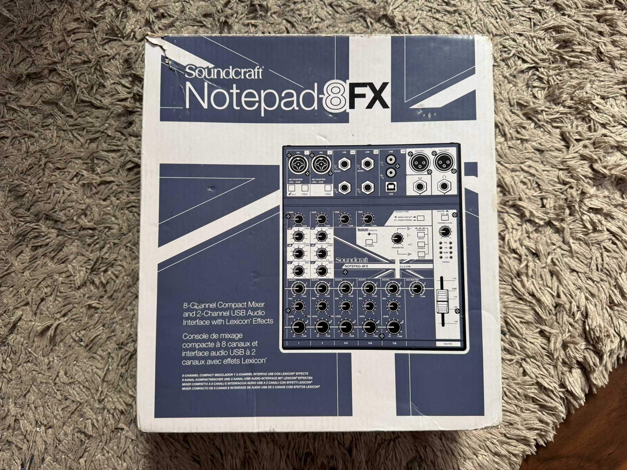 Mesa de mistura Soundcraft Notepad 8FX