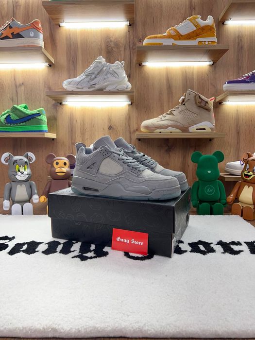 Кросівки Nike Air Jordan 4 Retro Kaws Grey