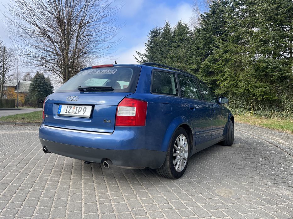 Audi a4 b6 2.4 Nawigacja sprowadzona z Niemiec