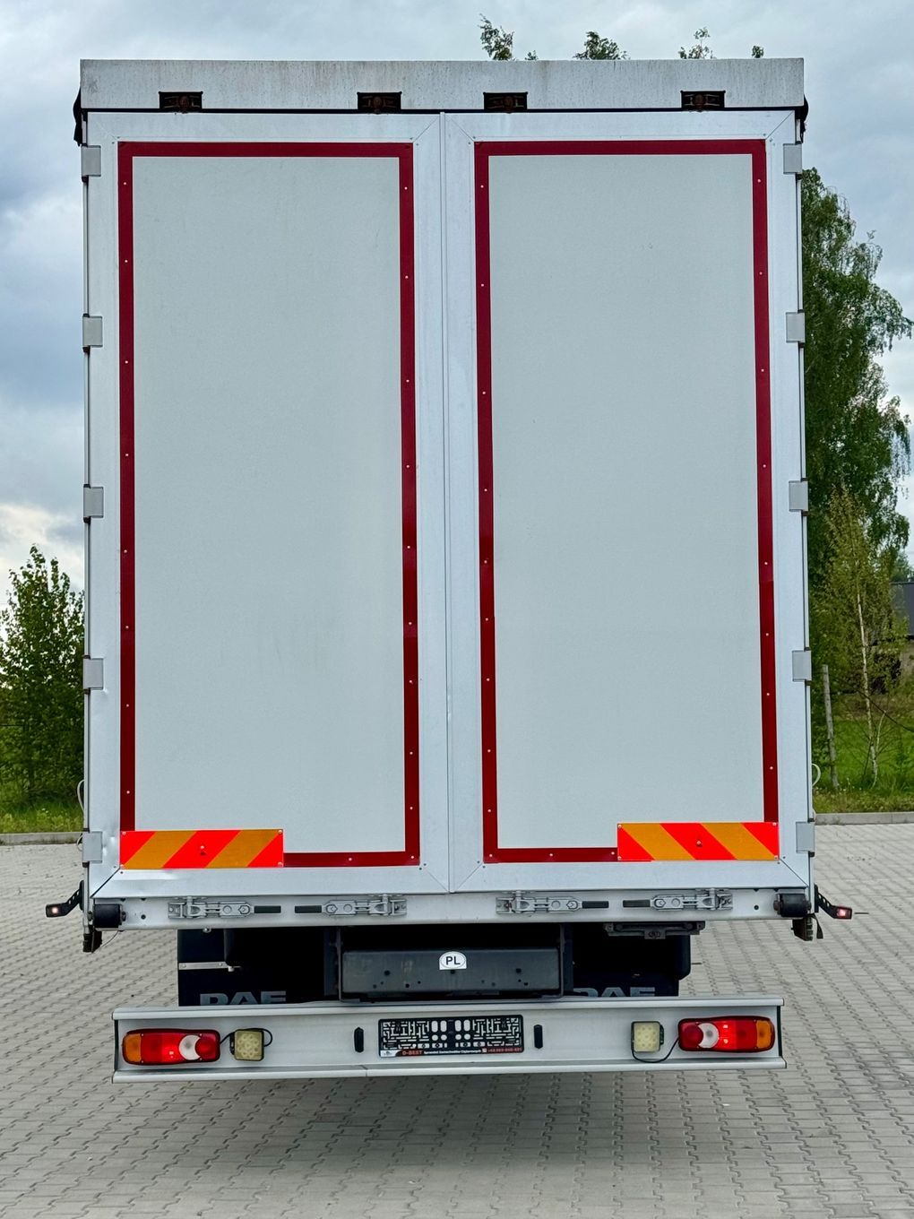 DAF CF 320 / FIRANKA / 24 EUROPALETY / SYPIALKA / AUTOMAT / KLIMA POSTOJOWA / 8 960 KG ŁADOWNOŚCI / 2017 ROK