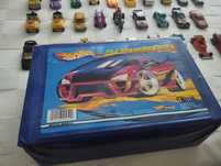 Mala e Carrinhos HotWheels (x28)