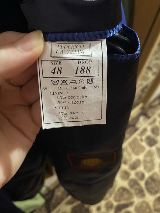 Чоловічий костюм Federico Cavallini. 48 розмір