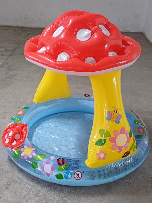 Piscina insuflável para bebé