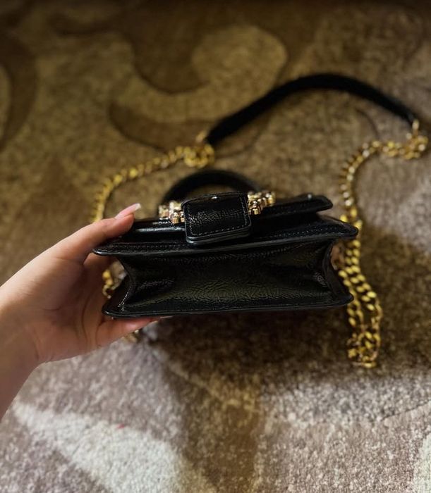 крута сумочка fendi