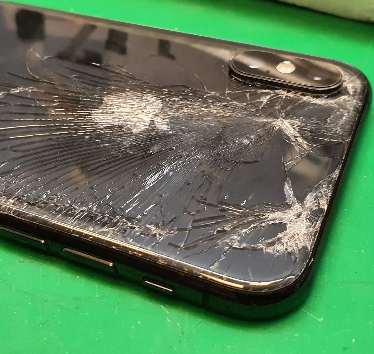 Apple iphone tył tylna szybka plecki obudowa wymiana Tamka 22/24