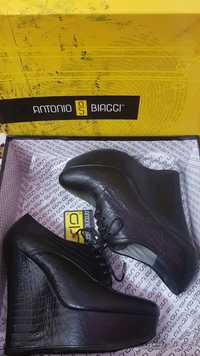Продам туфли "Antonio Biaggi"