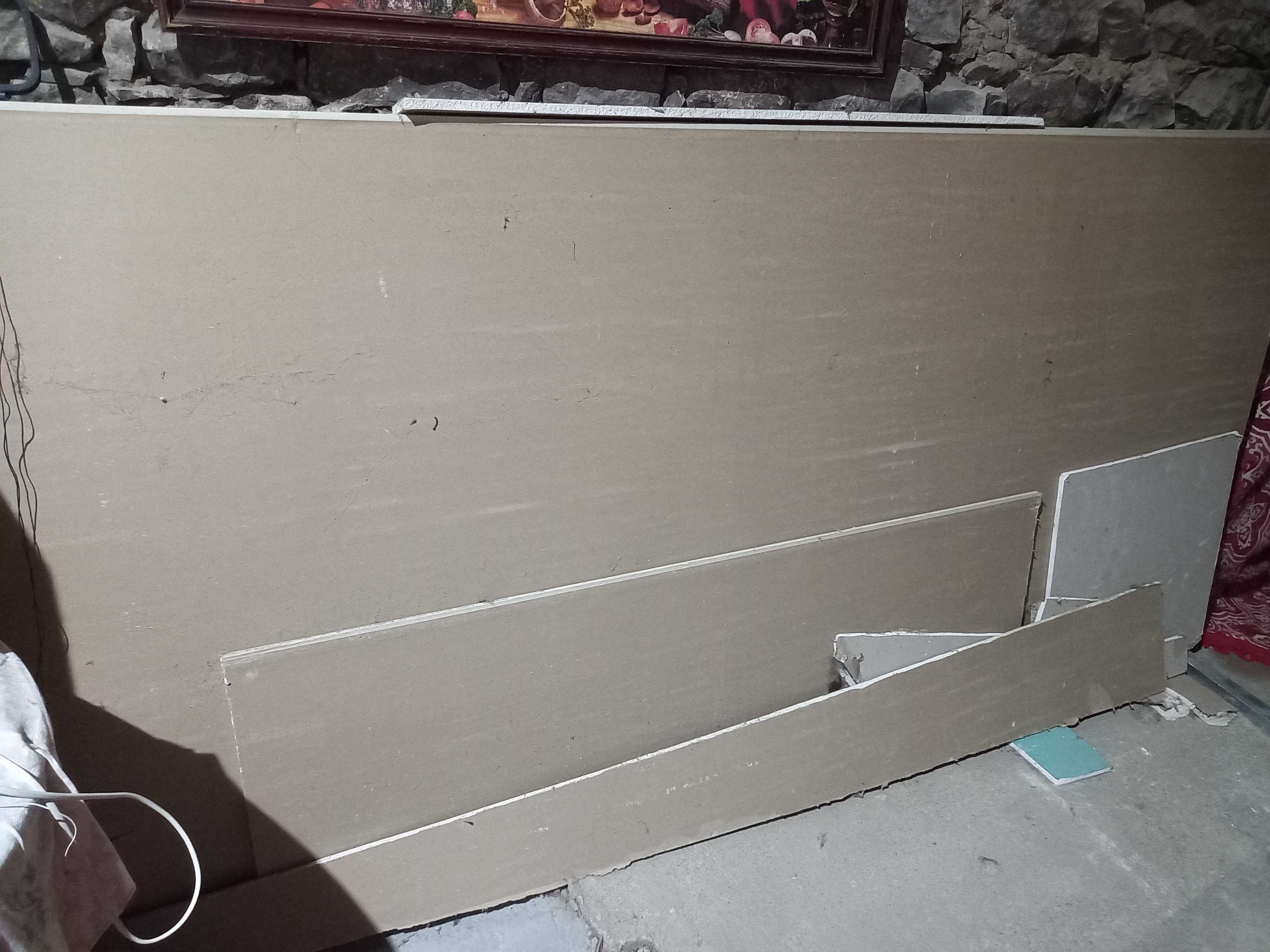 Vendo lote de material de construção pladur,raias,lã de vidro,etc