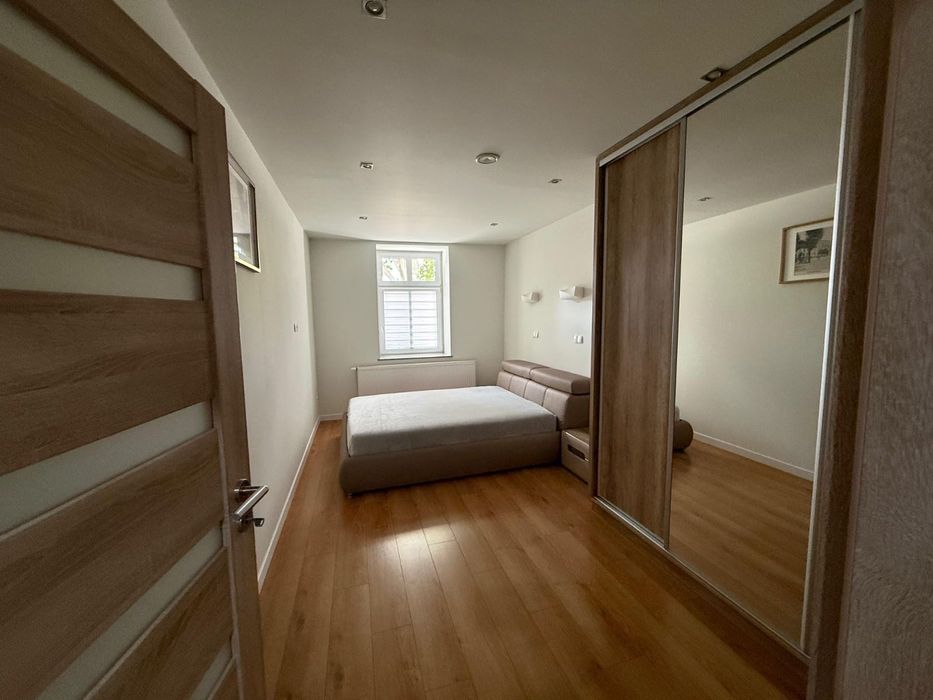 Eleganckie i klimatyczne mieszkanie 82 m² – ścisłe centrum