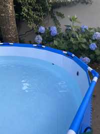 Piscina INTEX desmontável + cobertura