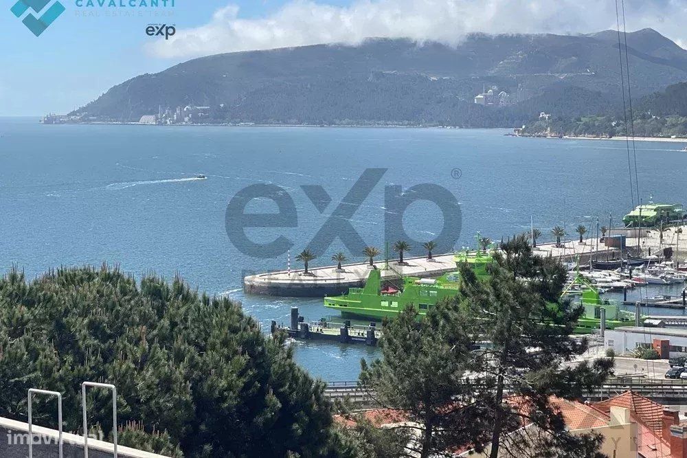 Espetacular Apartamento T4 com Vista Panorâmica – Setúbal (Av. Belo Ho