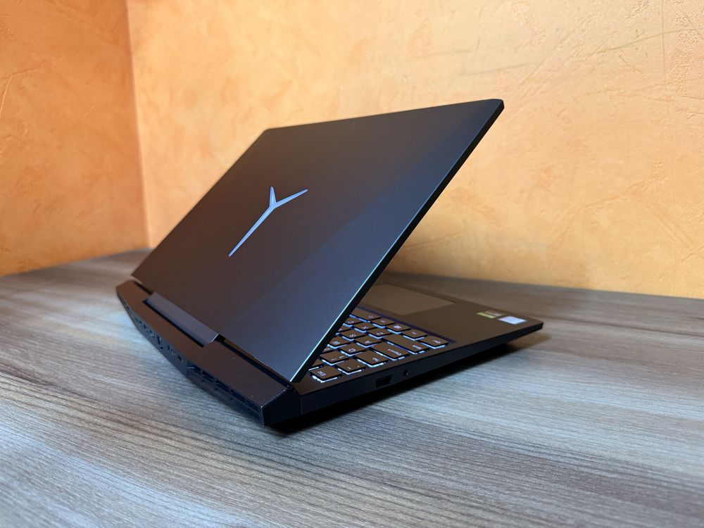 Ігровий Lenovo Legion Y545(Core i5/GTX1660Ti/16/512/144Hz IPS FHD)