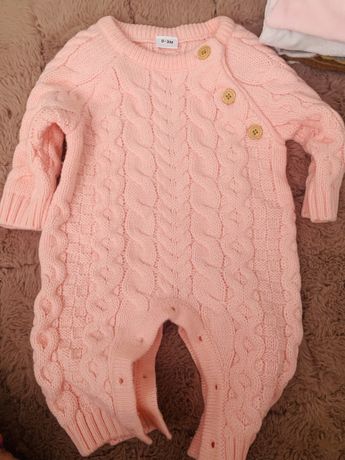 Pajac różowy sweterek guziki 56 śliczny 0-3m pajacyk dziewczynka