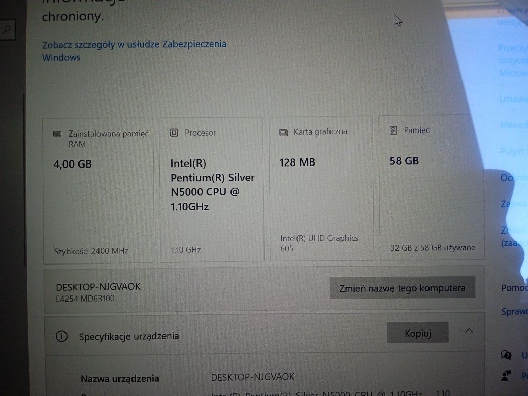 Laptop Medion E4254