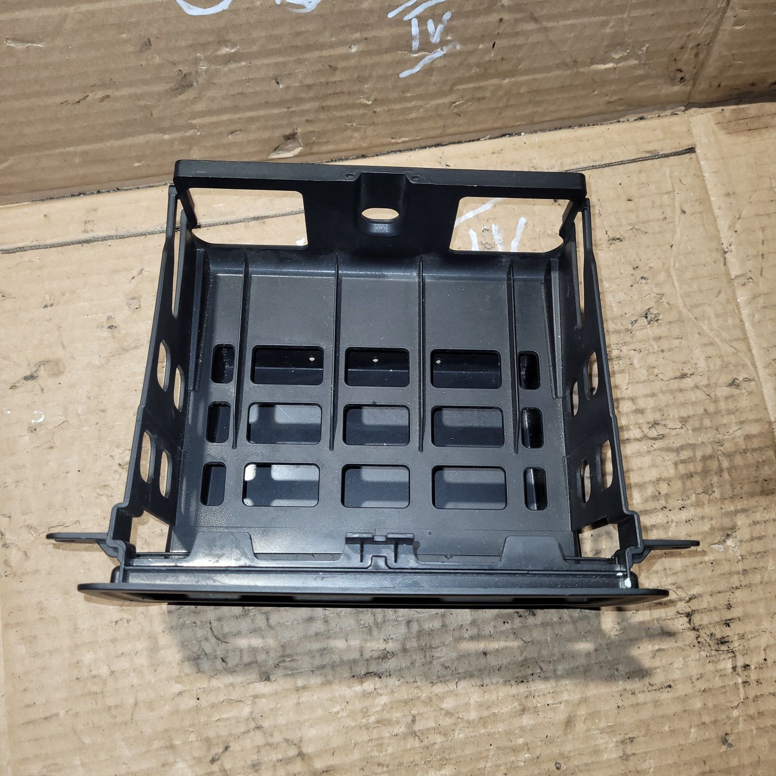 Ramka kosz radia 1DIN schowek vw T5 lift caddy III lift 2013r