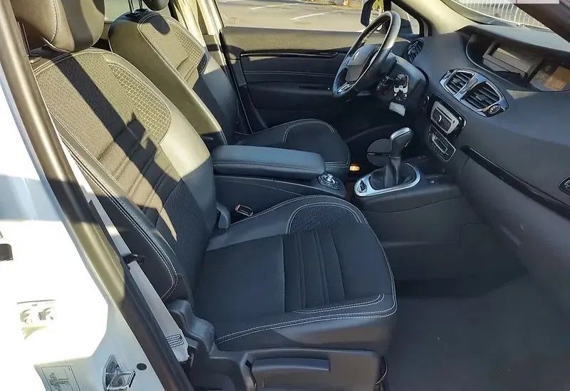 Renault Grand Scenic 2016