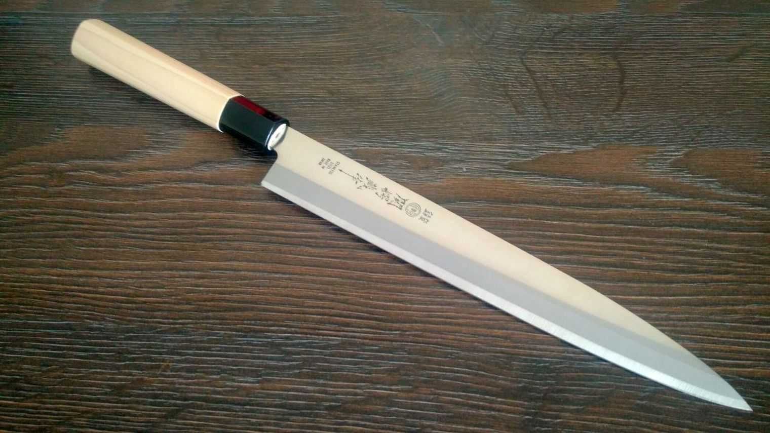 Японский нож для суши и сашими