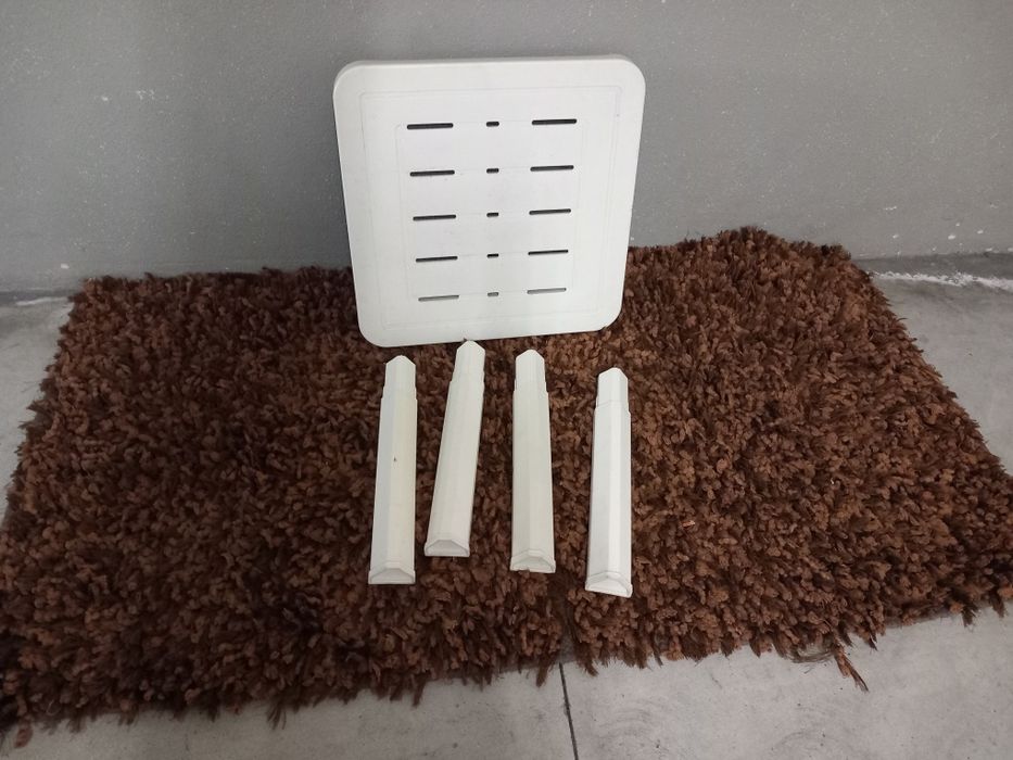 Mesinha de apoio de praia