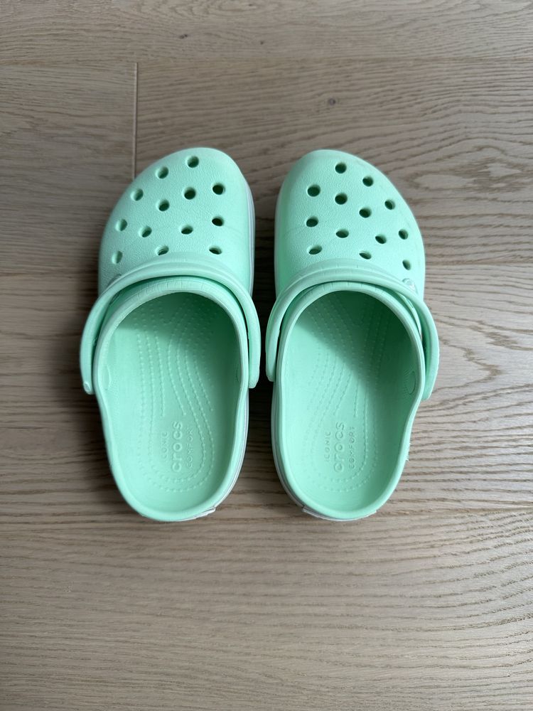 Crocs для дівчинки C12