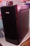 Pc com monitor, mouse e teclado