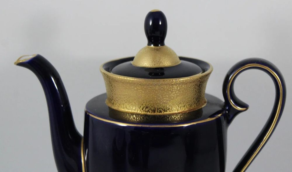 Porcelana Turyngia ILMENAU ECHT Kobalt Złocony serwis MOKKA