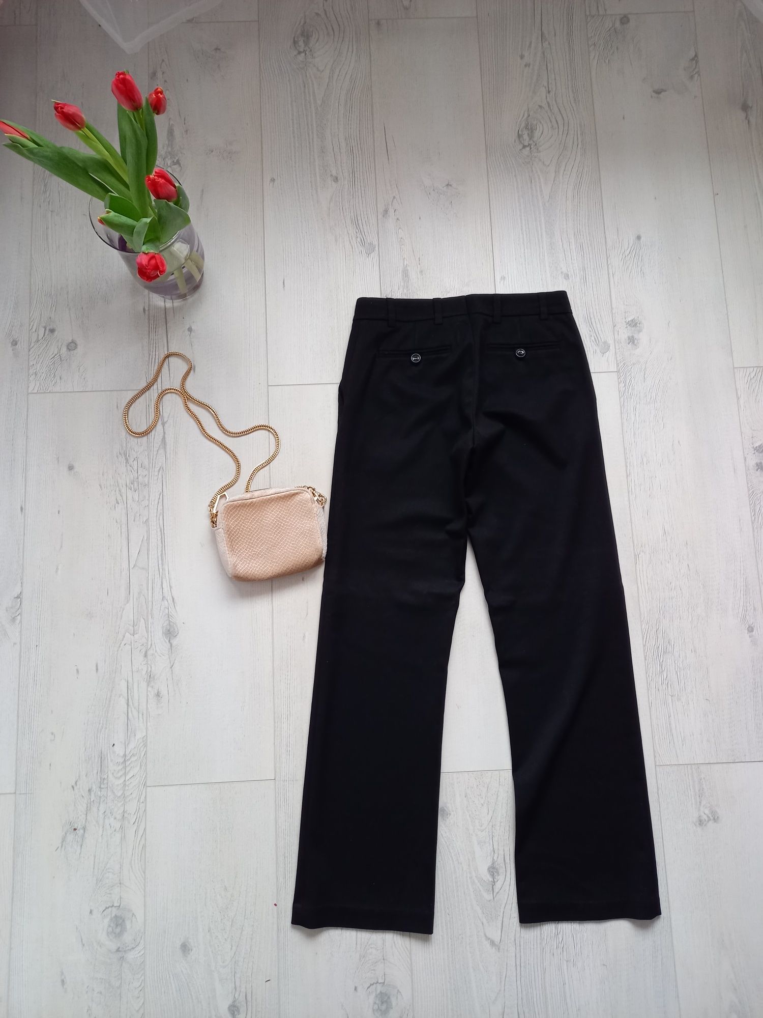 Eleganckie spodnie H&M czarne biurowe z kieszeniami proste klasyczne M