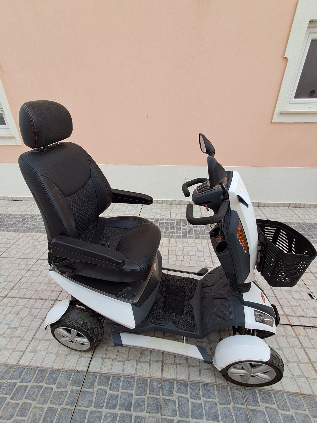 Scooter de mobilidade reduzida