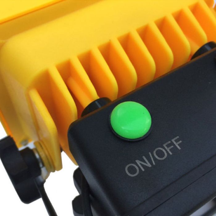 Прожектор переносний на акумуляторі D15 / Кемпінгова лампа з ручкою