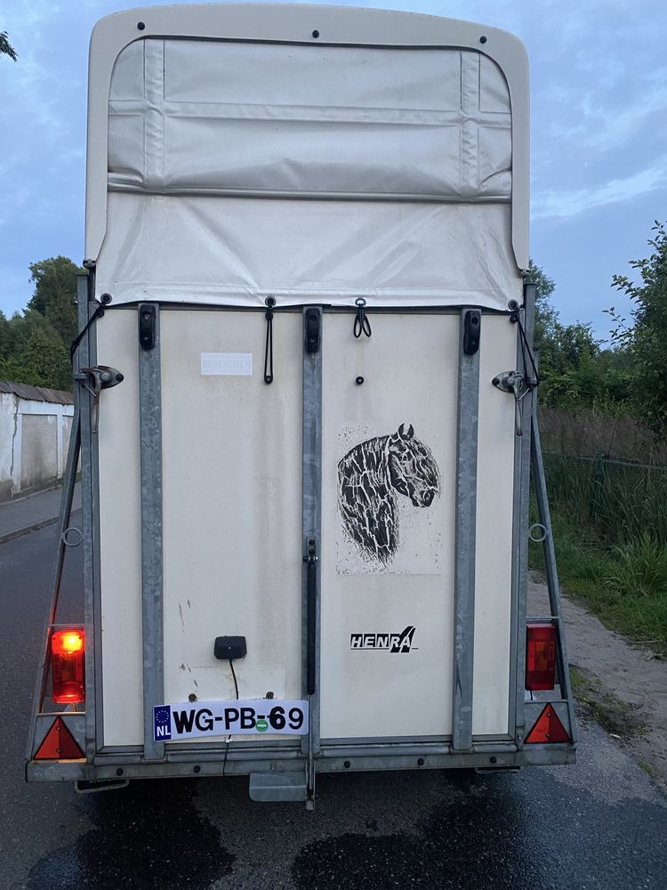Przyczepa do przewozu koni Henra DMC 1080Kg