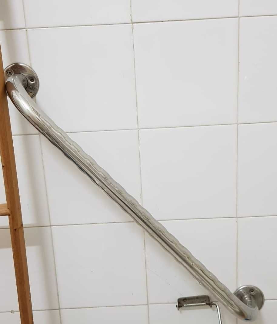Barras de Apoio e Segurança - Aço Inoxidável Brilhante.