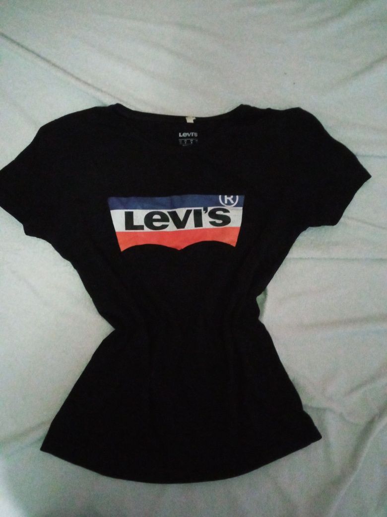 T-shirt damski Levis