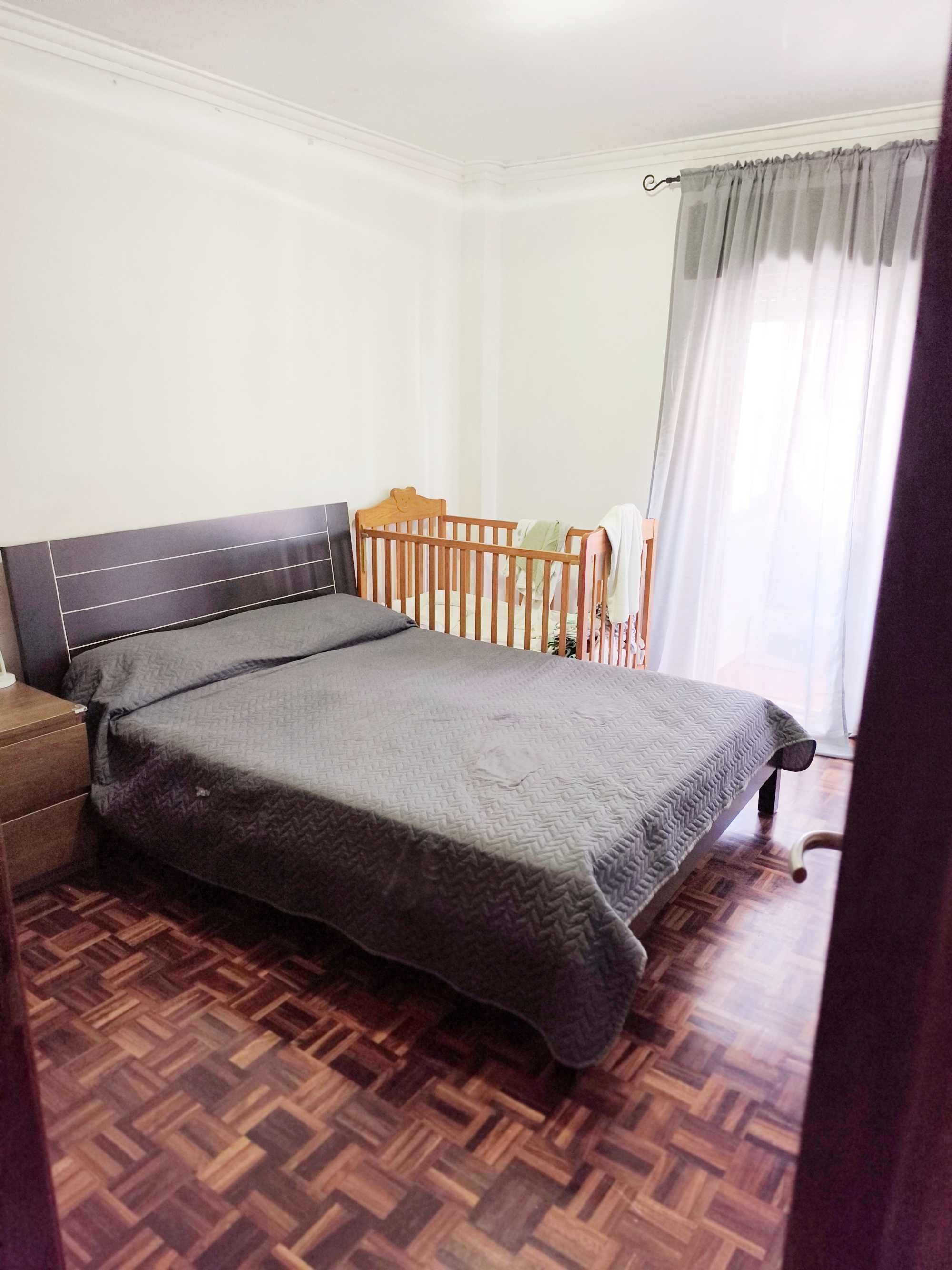 Apartamento T3 Agualva no bairro , Monte da Tapada remodelado.