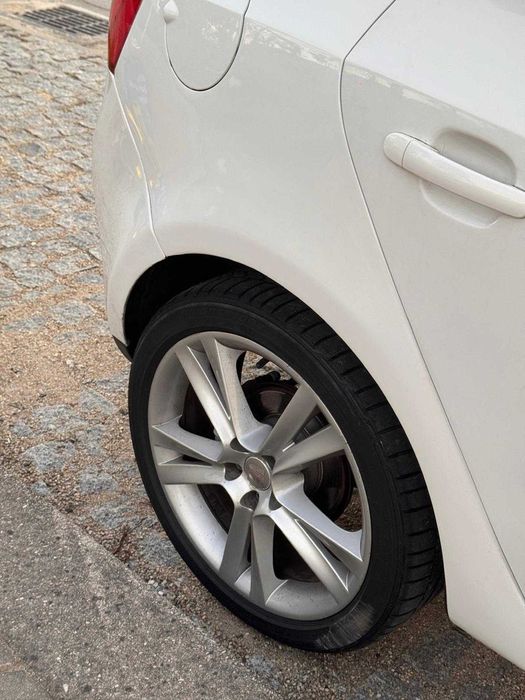 Seat Ibiza 1.6 TDI 5 portas