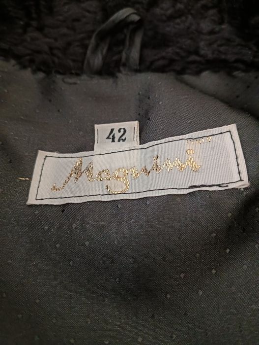 Śliczny jesienny płaszczyk