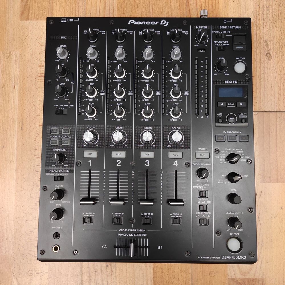 Комплект DJ програвачів Pioneer XDJ-1000 MK2 та DJM 750 MK2