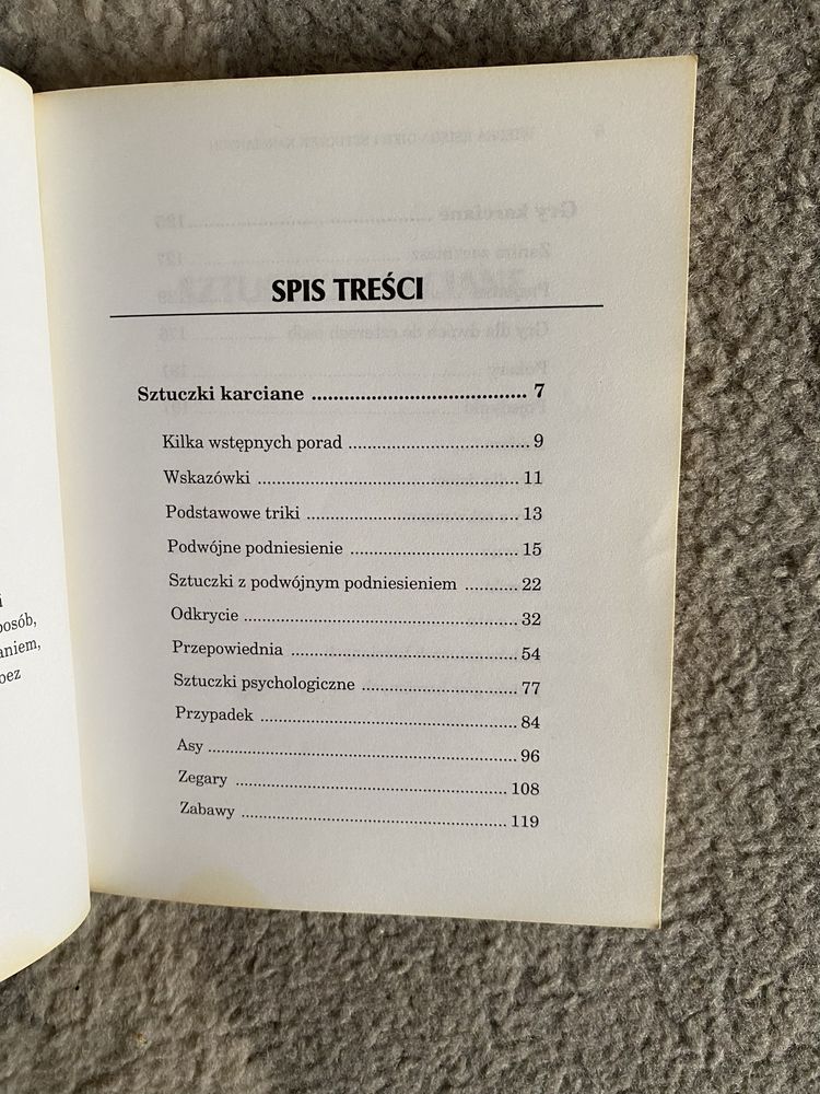 Nancy Mingusus. Wielka księga gier i sztuczek karcianych