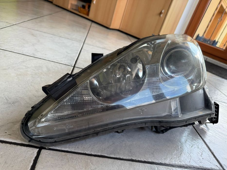 Lexus IS250, IS350, IS220d lampy przód komplet, Europa, Polska
