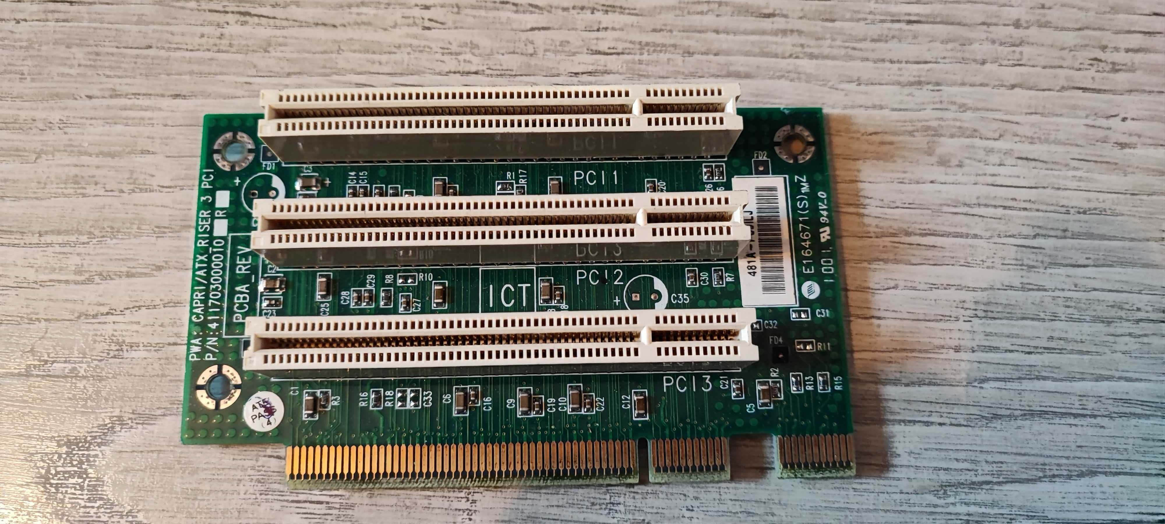 Karta rozszerzająca do 3x PCI - CAPRI ATX