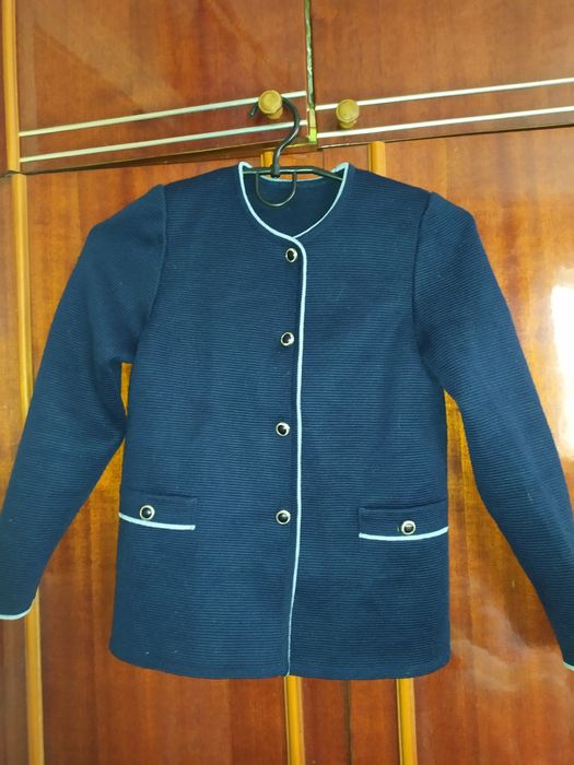 Шкільний піджак на дівчинку 6+