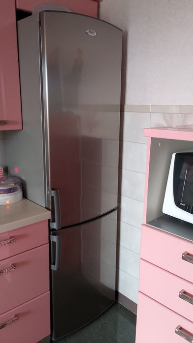 Холодильник whirlpool