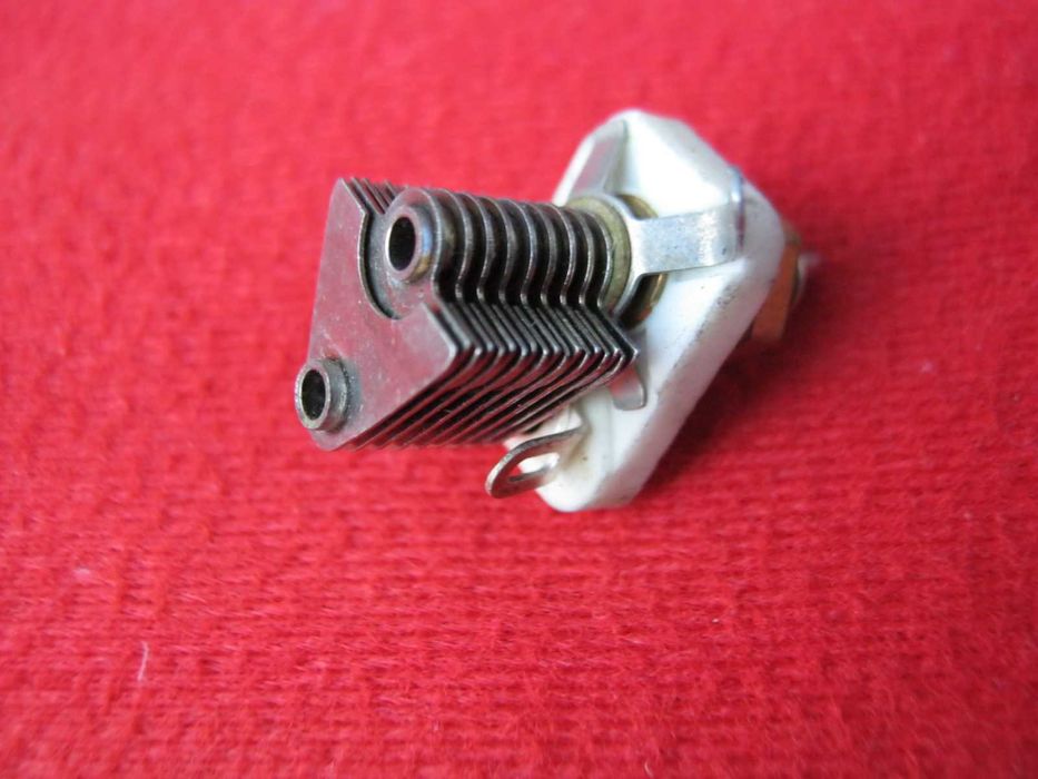 Конденсатор  диференційний   /  метелик  / кераміка